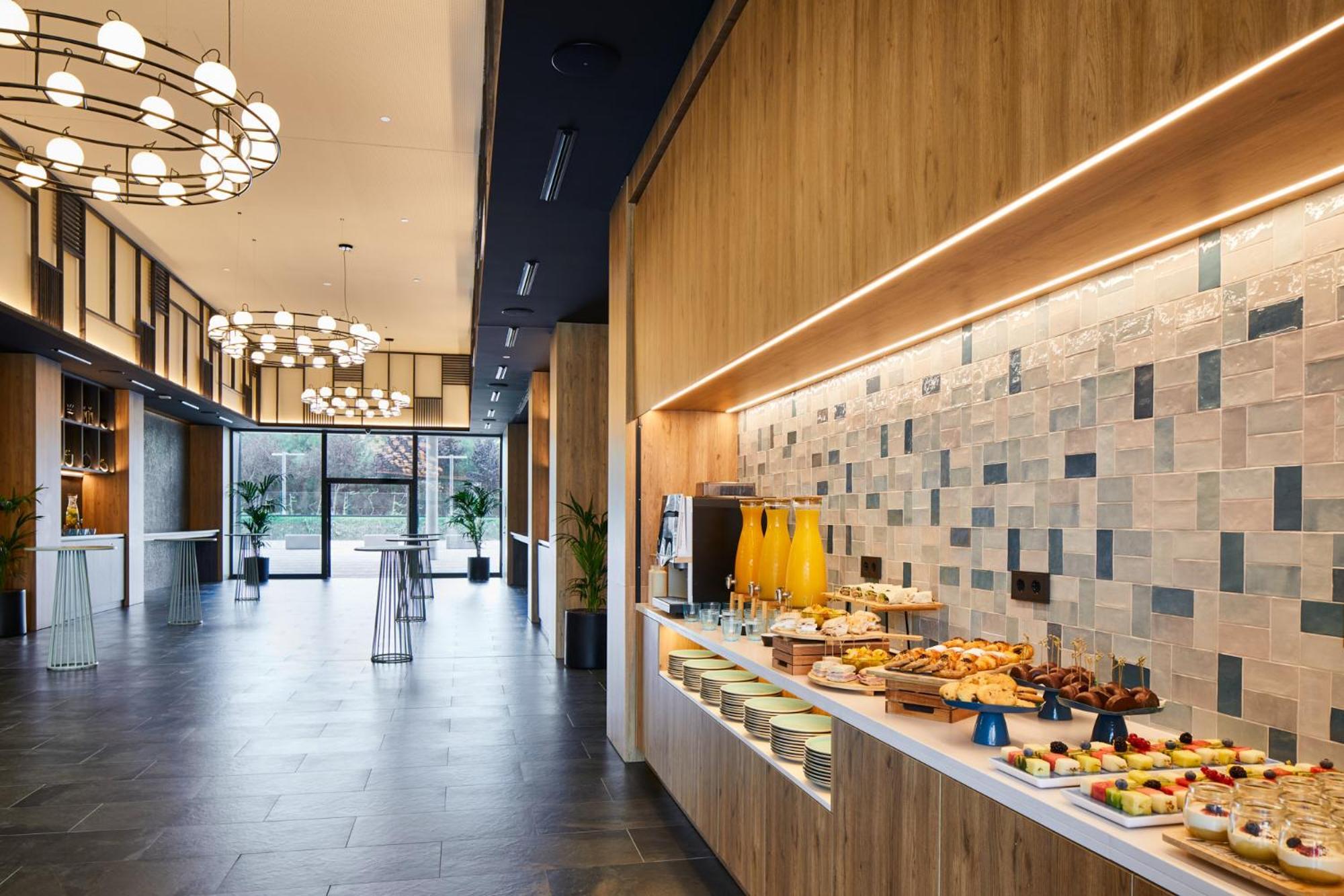 Four Points By Sheraton Barcelona Airport Viladecáns Exterior foto